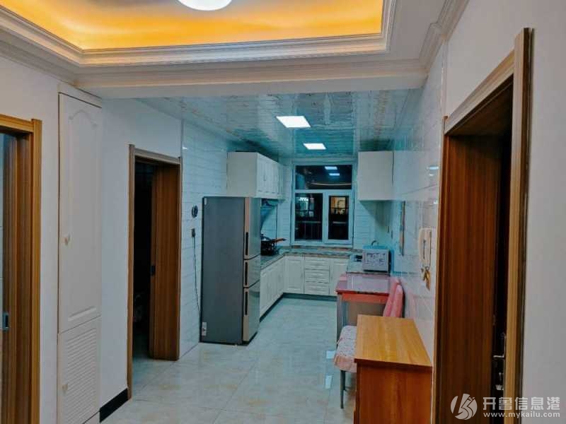 135003bg4qafhjljafi5le.jpg