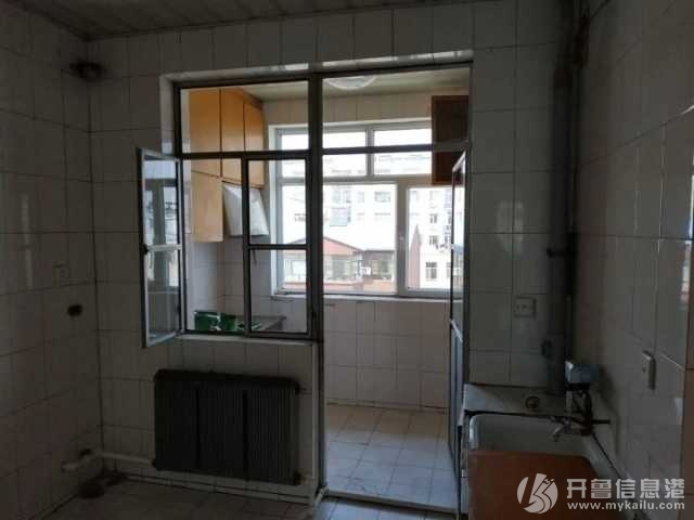 153514tkkizglyjh14hkql.jpg