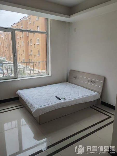 213003sgmwtci82wekff8e.jpg