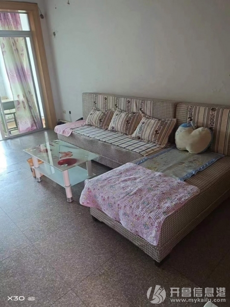 110003ucun7dz1cn1hm211.jpg